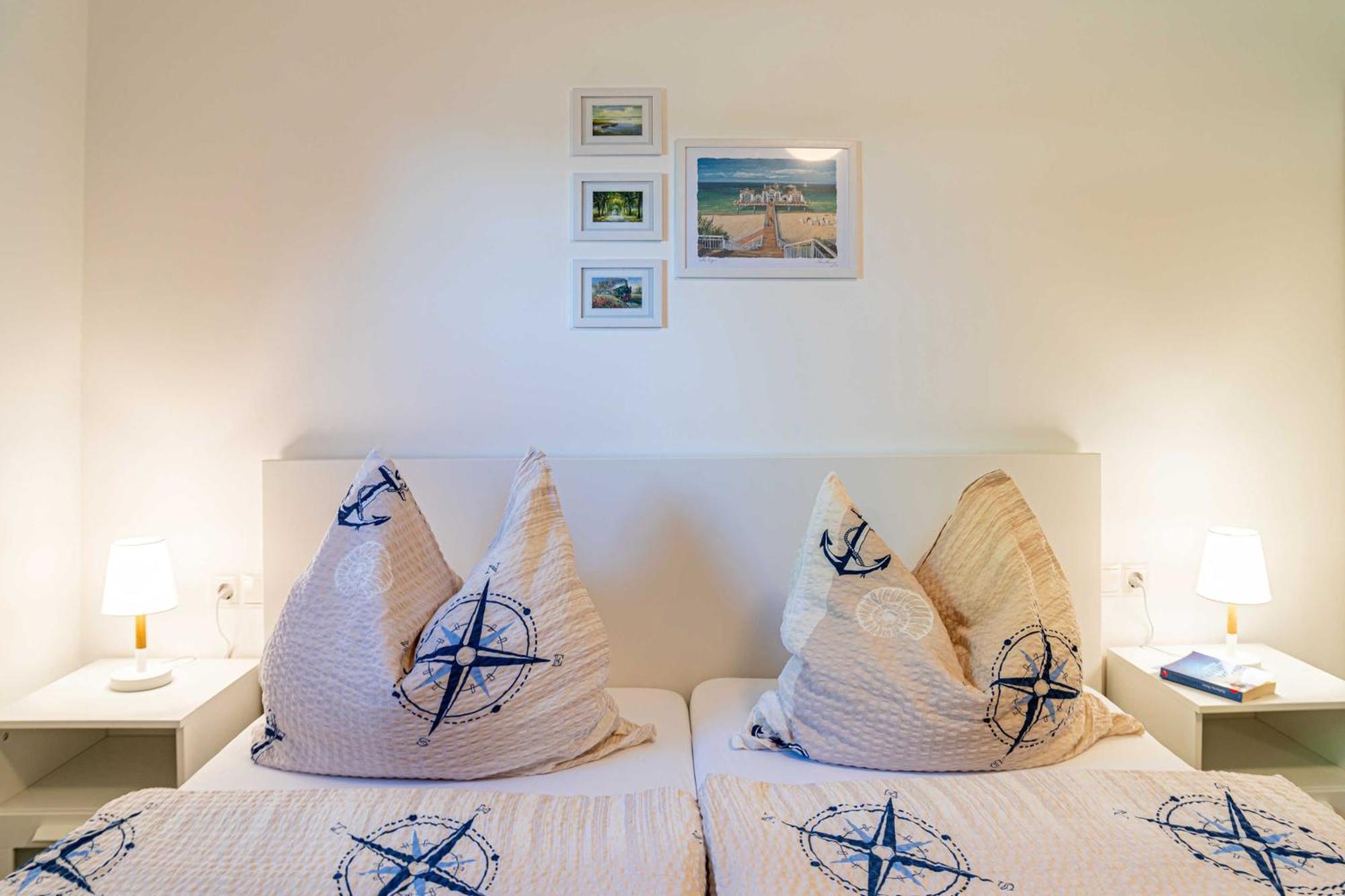 Selliner Ferienappartements Mit Balkon Und Seeblick Exterior photo