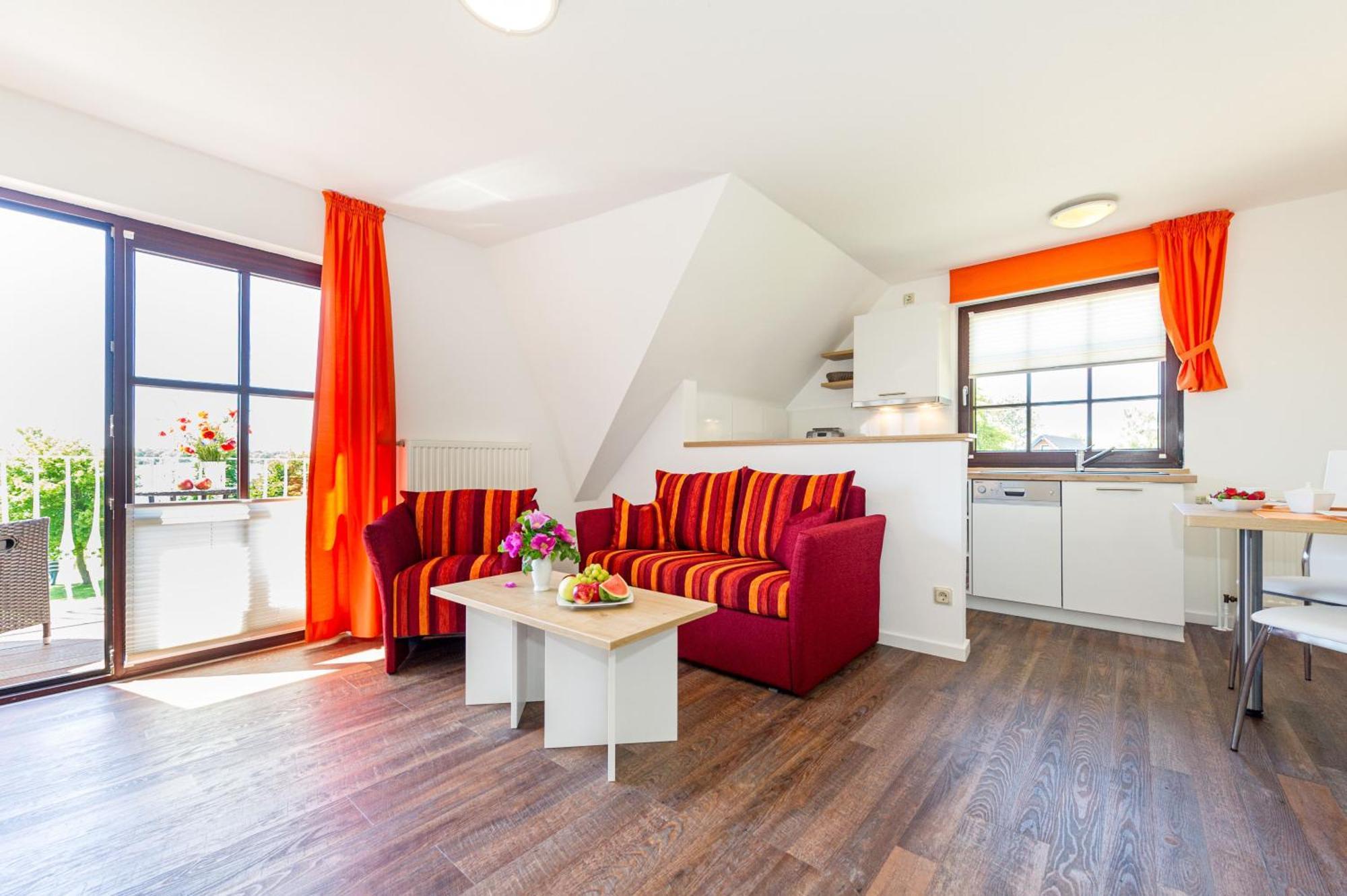 Selliner Ferienappartements Mit Balkon Und Seeblick Exterior photo